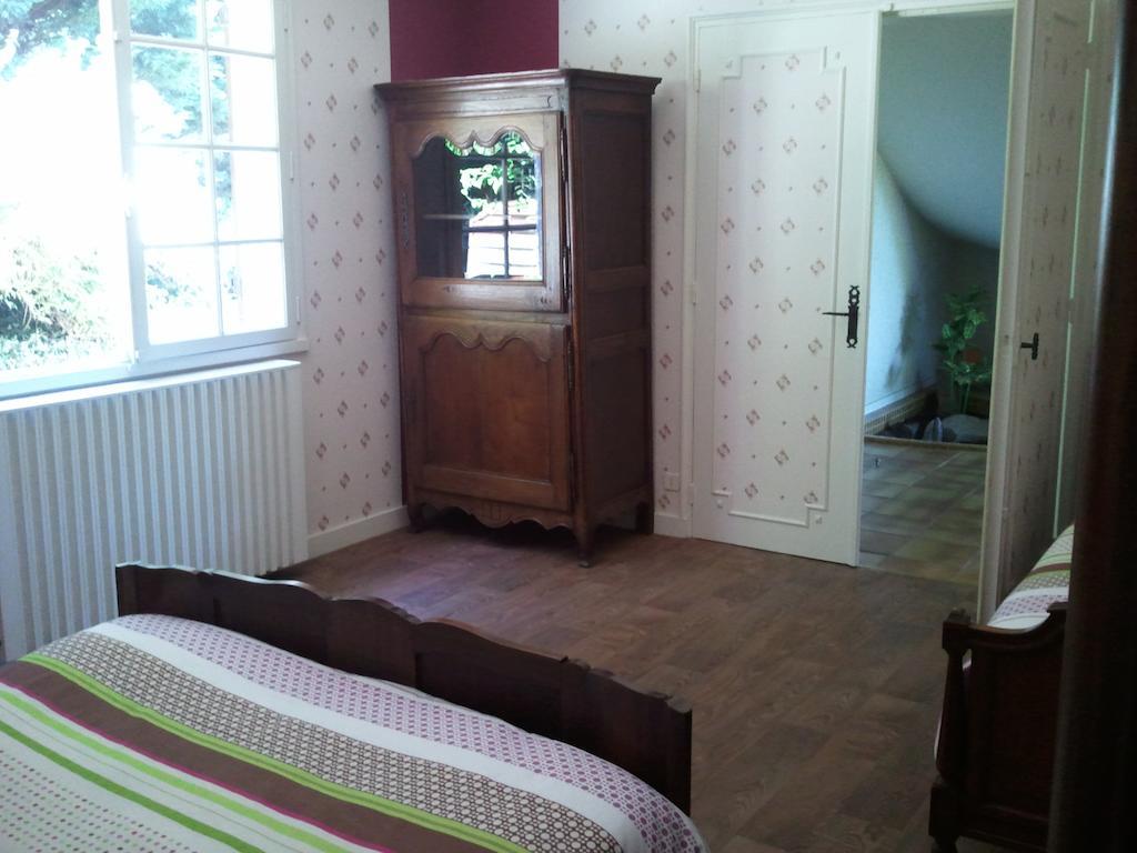 Mas Du Trezon Bed & Breakfast Cholet Luaran gambar