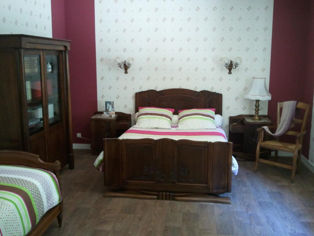 Mas Du Trezon Bed & Breakfast Cholet Luaran gambar